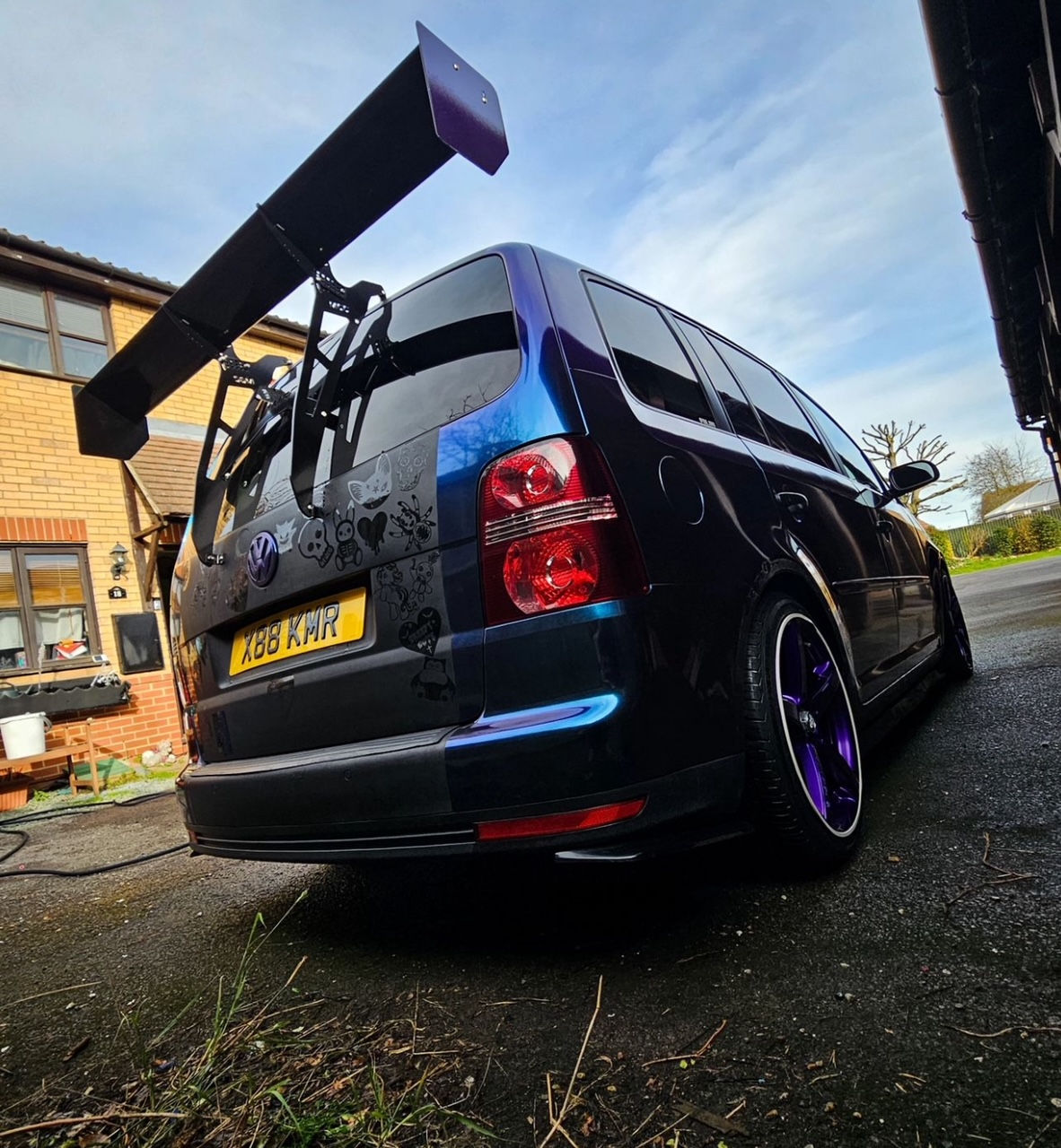 Volkswagen Touran Spoiler Kit
