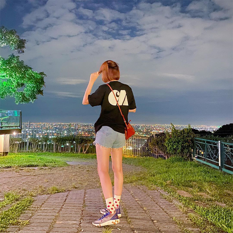 Thumbnail: ドット-ベージュM