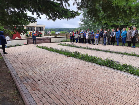 Мини – митинг, посвящённый дню памяти и скорби 22 июня «Годы, опалённые войной».