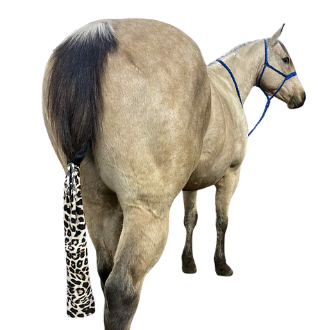 horse with tail bag
