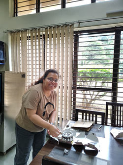 Riya cake cutting