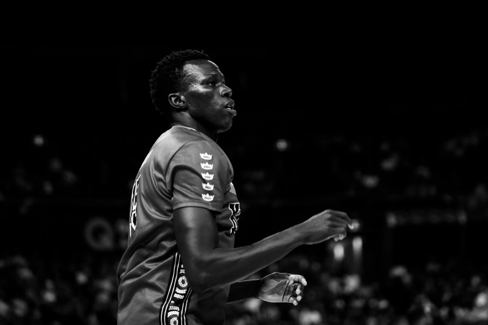 sydney kings nbl basketball player warming up at qudos bank arena