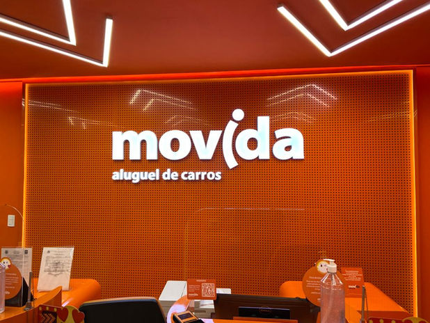 Comunicação Interna,
Letra Caixa com iluminação,
Placas de Sinalização,
Adesivagem de balcão, revestimento em ACM