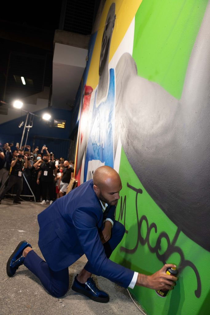 luca-rancy-murale-marcell-lamont-jacobs-desenzano-garda-urban-street-art-firma