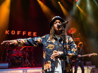 Koffee fue la promesa del reggae que se hizo leyenda