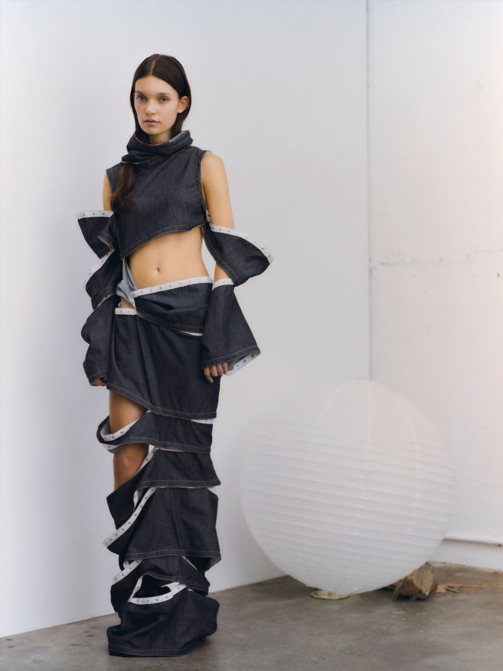 eyella with dirty laundry