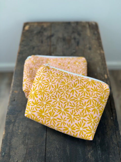 Thumbnail: Small Floral Pouch