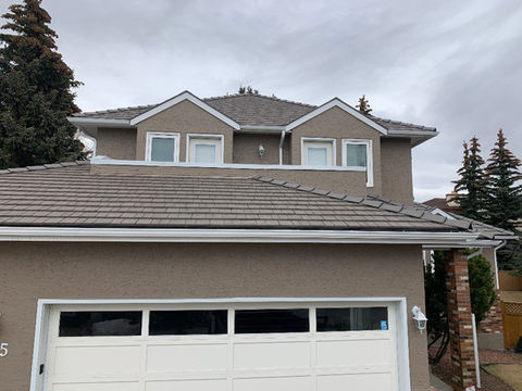 NW Calgary rubber roof