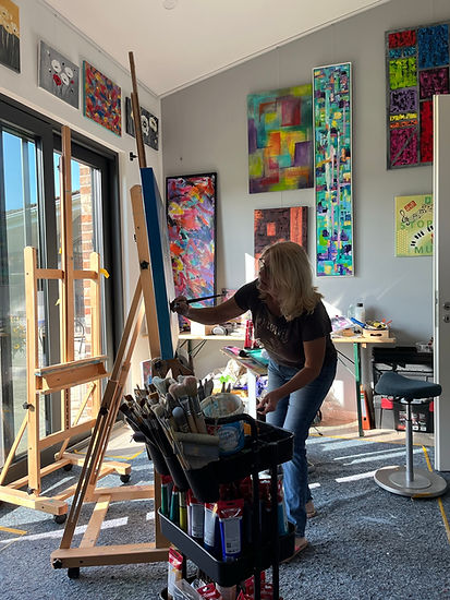 Atelier von Susanne Dowden Biografie