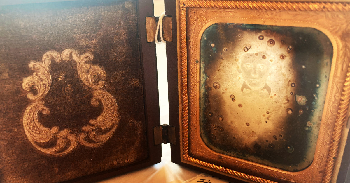 OLD PICTURE TYPES visual data 7