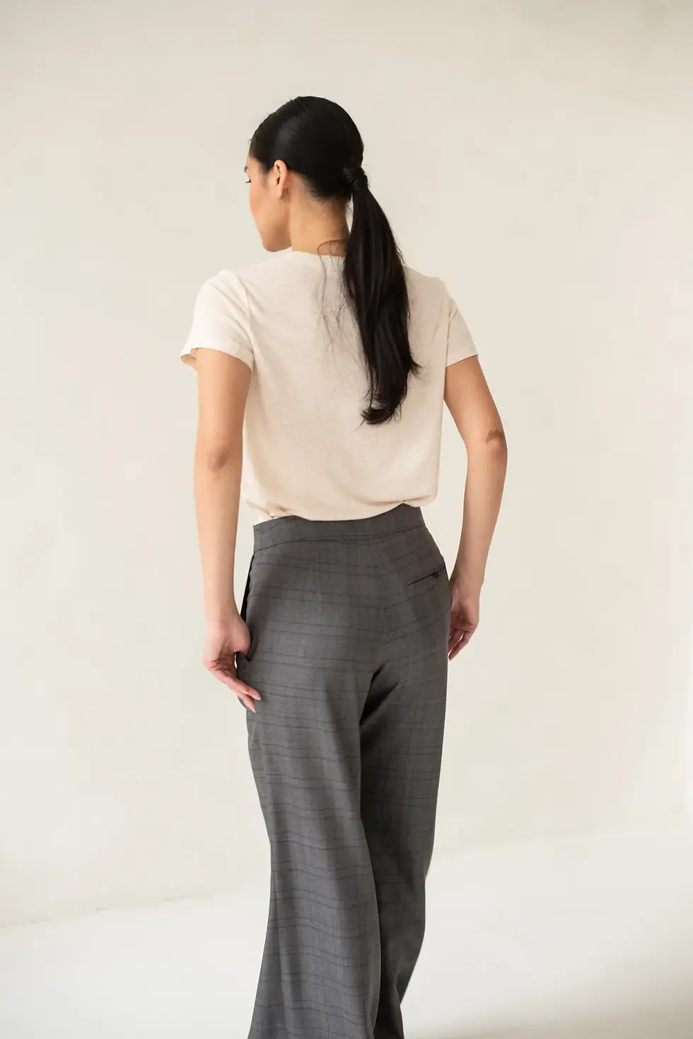 Miniatura: Lucie Komárková – Triko Basic N°01 Len
