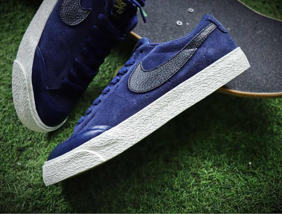 Thumbnail: Nike - SB Blazer Low XT