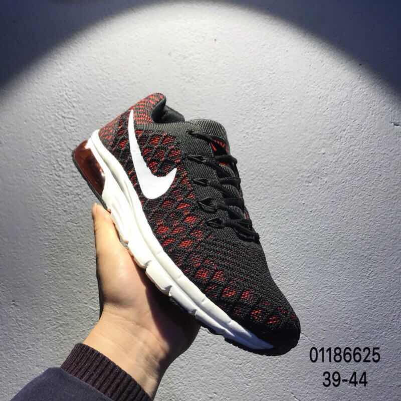 Thumbnail: Nike - Zoom Winflo Shield