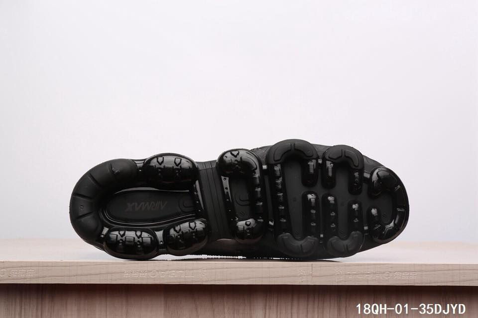 Thumbnail: Nike Air Vapormax 97 OG x UNDFTD 2018