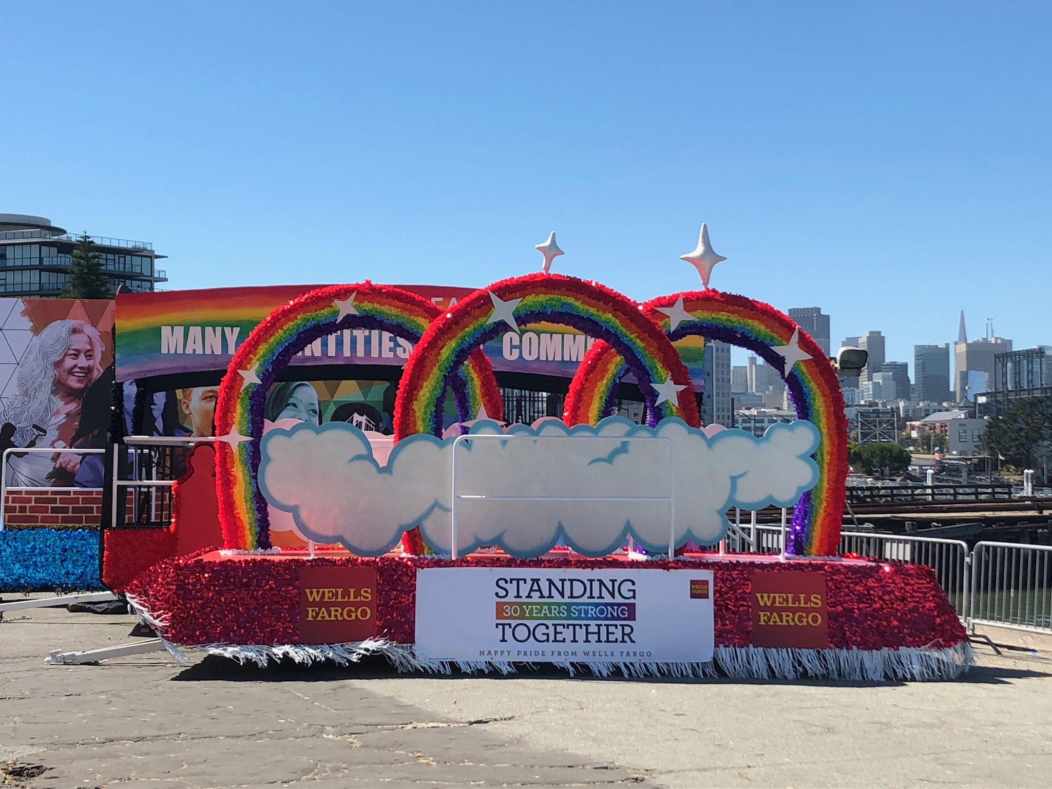 2018 PRIDE Wells Fargo