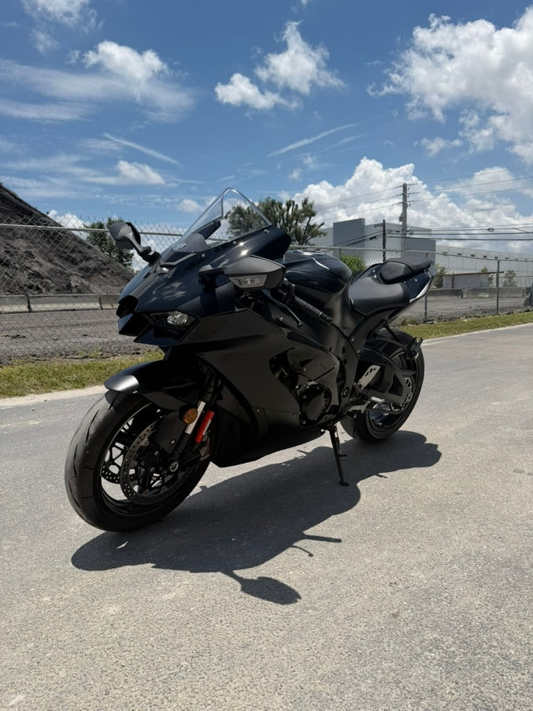 Miniatura: 2025 Kawasaki Ninja ZX-10R