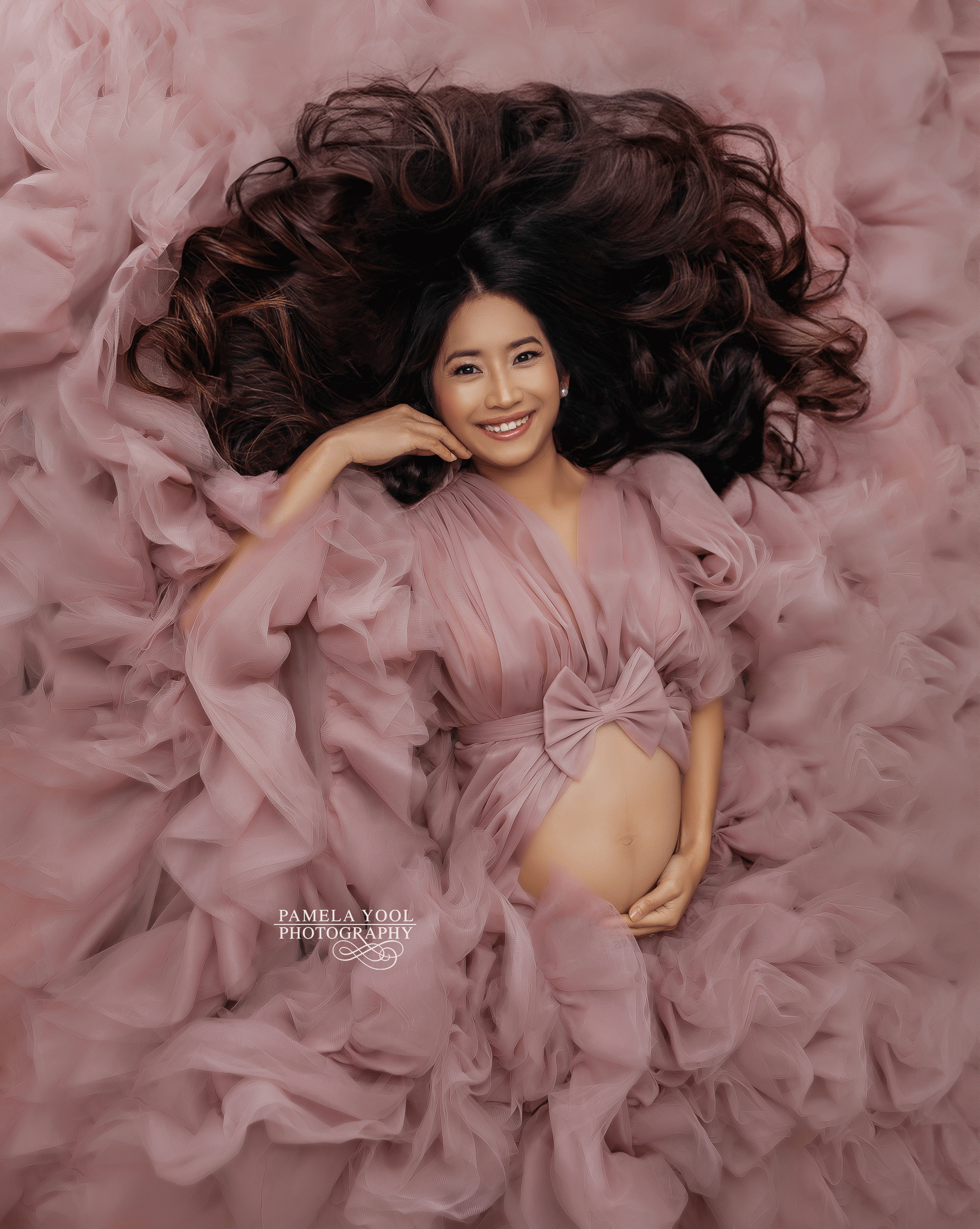 Best Maternity Photographer Toronto