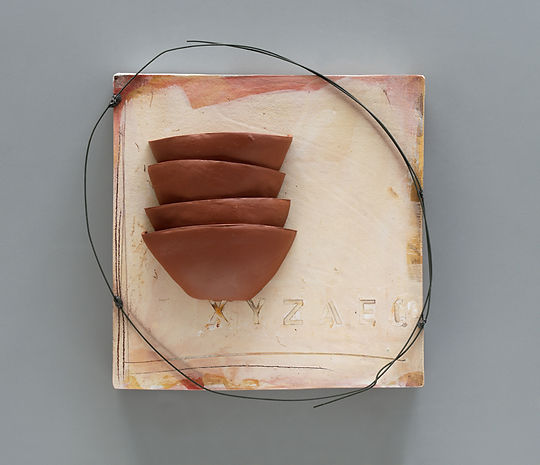Findings_+#+021,+Ceramic,+13”+x++13”+x4”+2014.jpeg