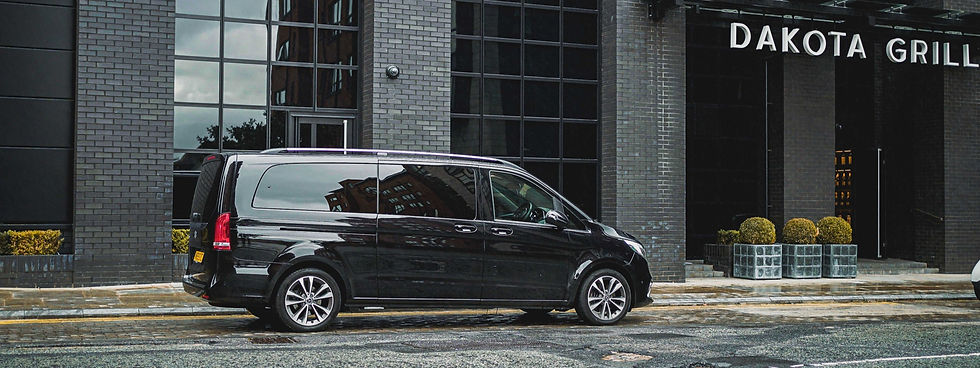 MERCEDES V-CLASS IN BLACK