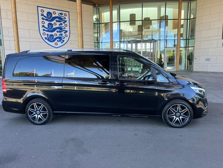 How to Choose the Best Private Chauffeur Service in England