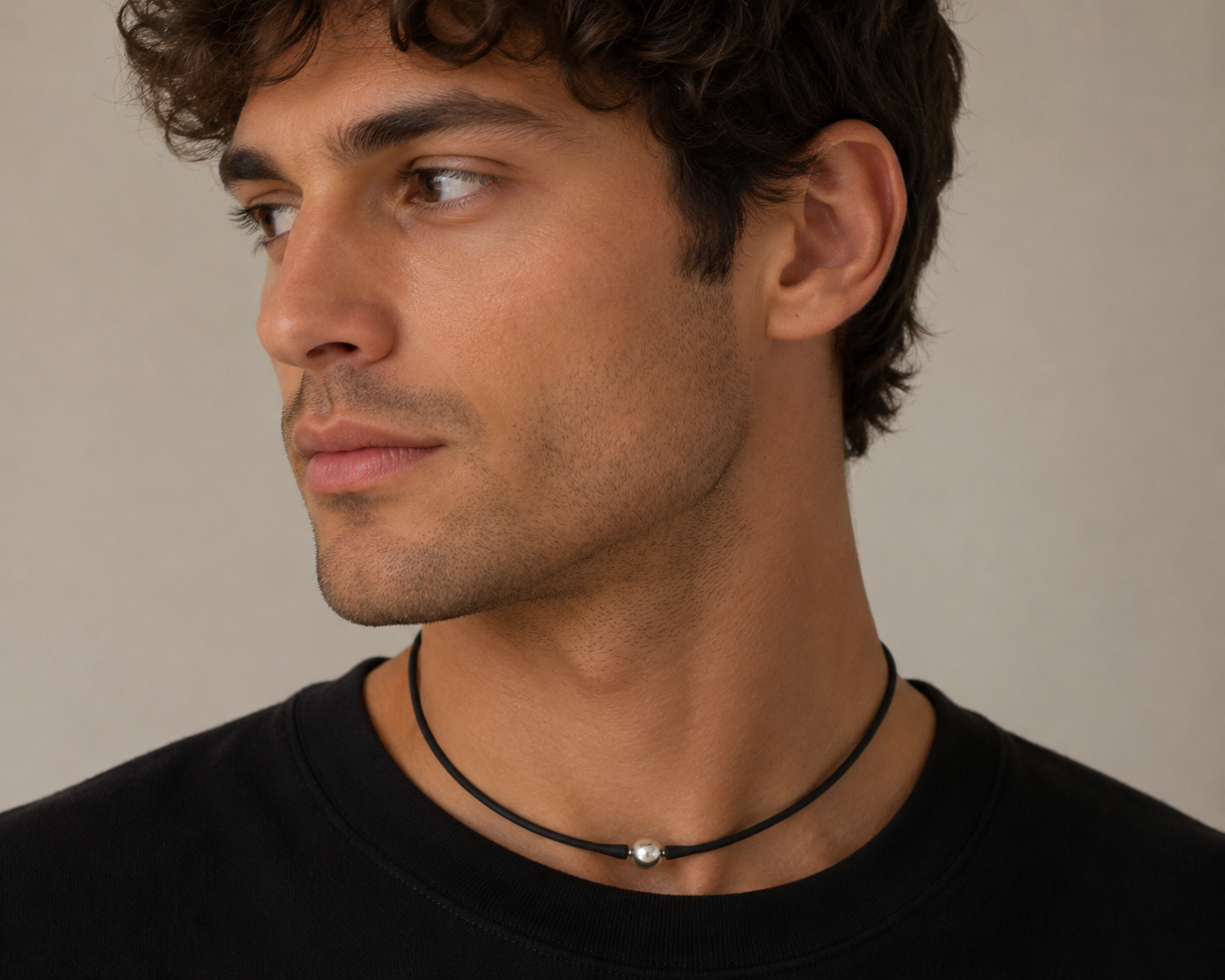 Silicone and Tahitian pearl necklace