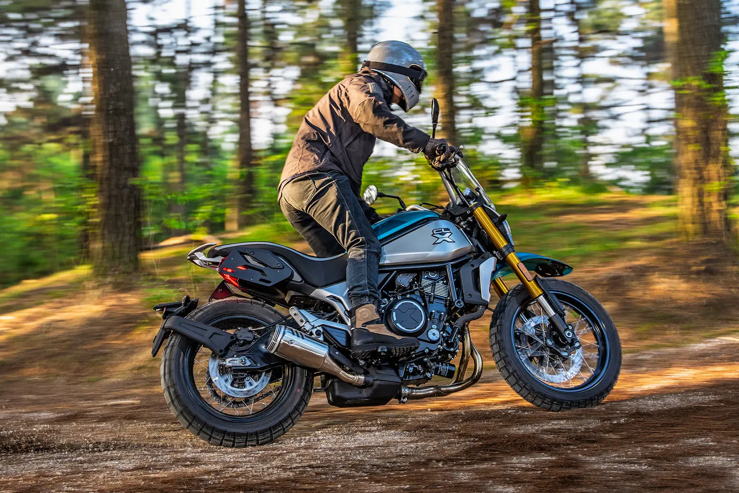 CFMOTO 700 CL-X ADVENTURE