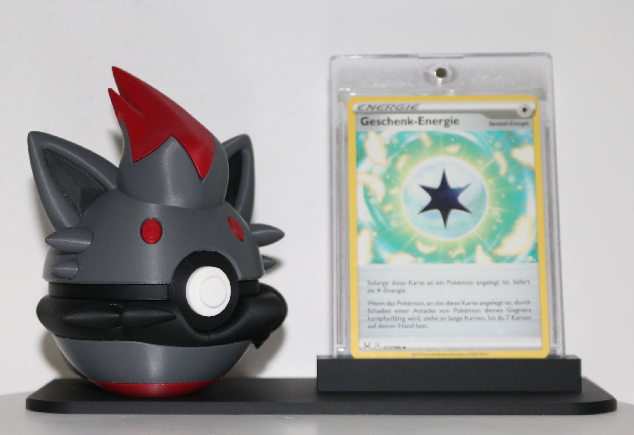 Zorua Pokéball Kartenhalter Trading Card Display Ständer TCG 3D Druck Deko