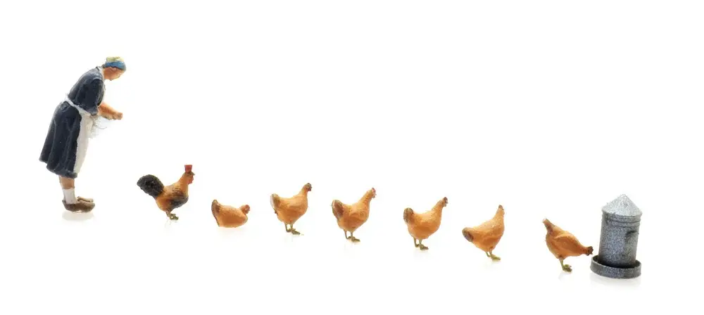 Artitec 387.514, Granjera con gallinas