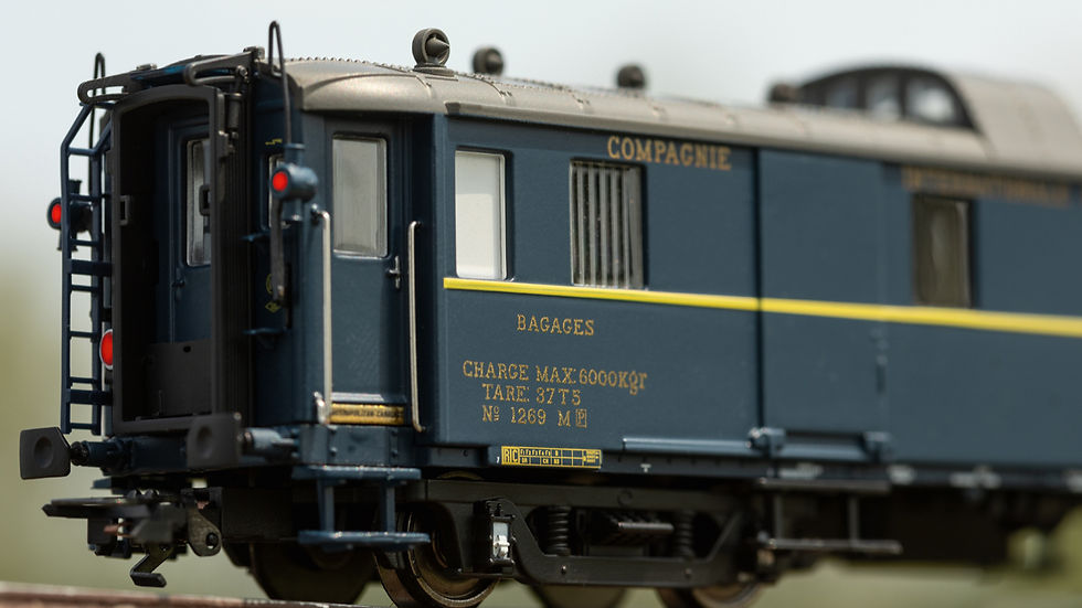 Miniatura: Trix 26470, Pullmanwagen-Set EDELWEISS