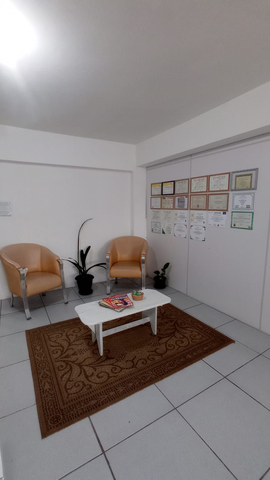 Foto Luzes Sala de Espera