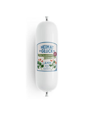 Heimatglück — Lamb with Pear & Rosehip — with aromatic berries