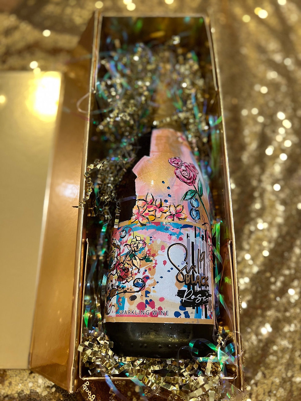 Thumbnail: Rosé Romance Limited Edition Bottle