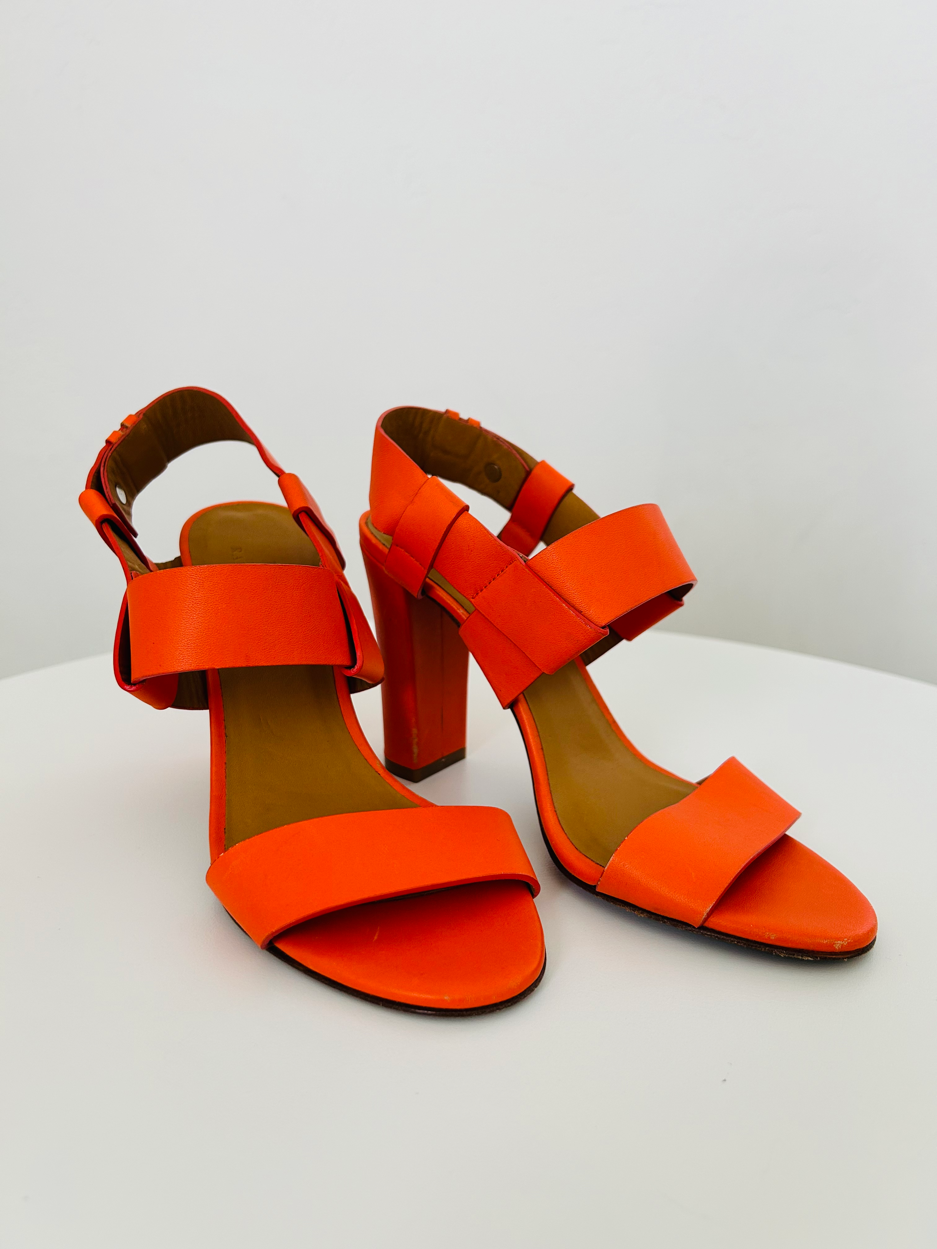 POLO RALPH LAUREN Orange Leather Strap "Noel" Sandals sz 6.5