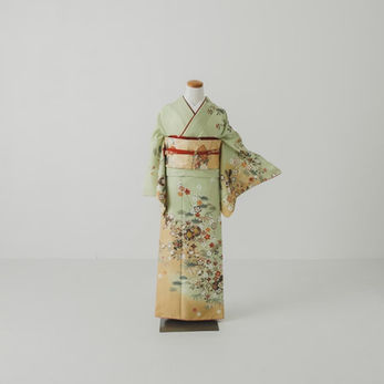 淡い黄緑色オレンジぼかし、四季花柄の訪問着