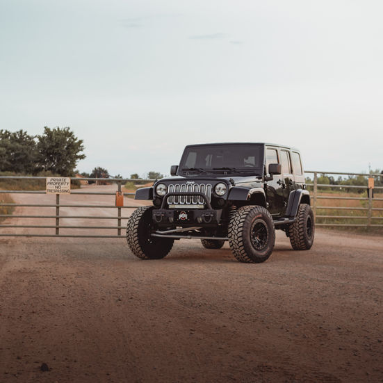 Jeep Sand Co Lot 002.jpg