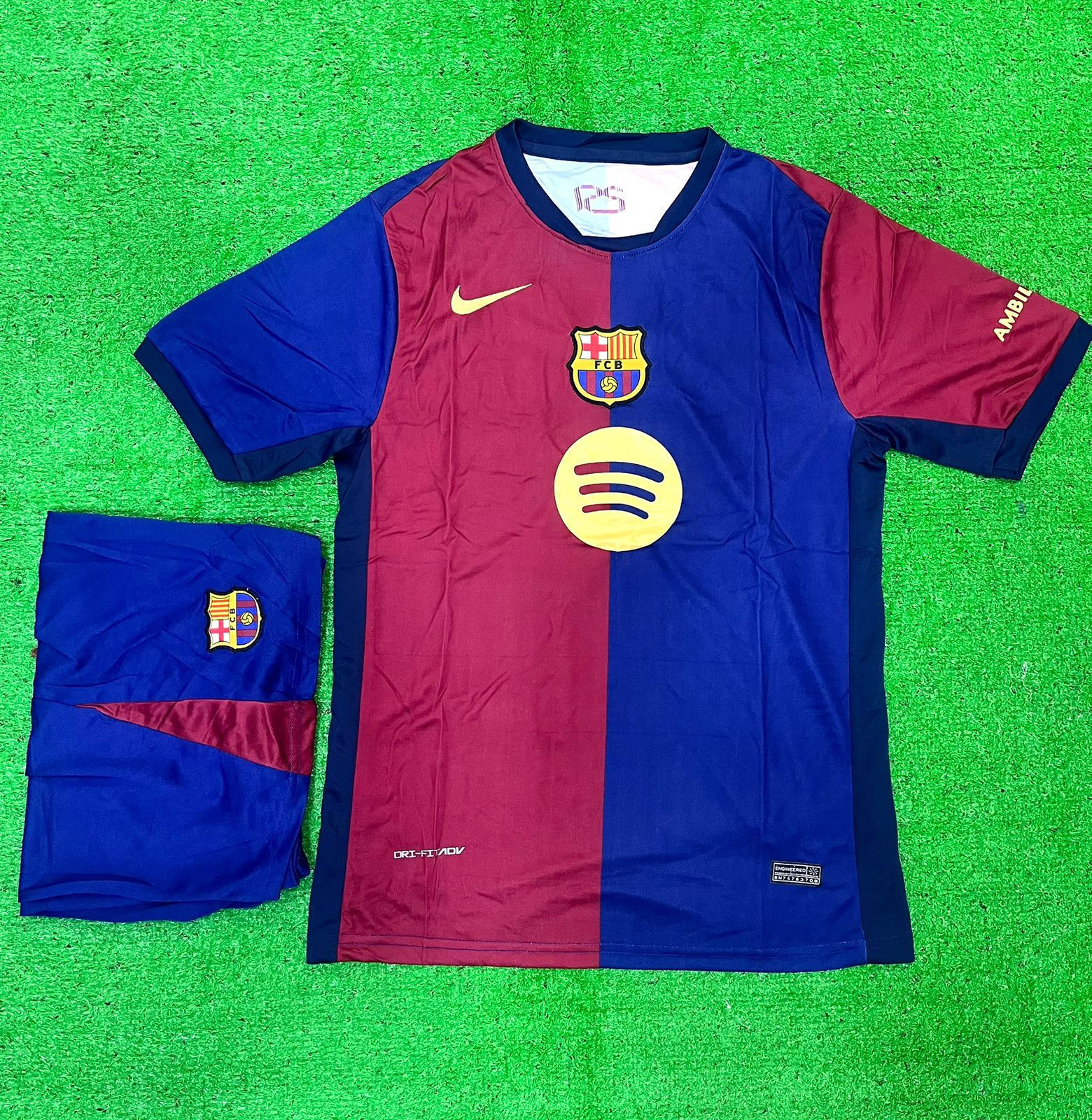 FC BARCELONA HOME KIT 24 - 25