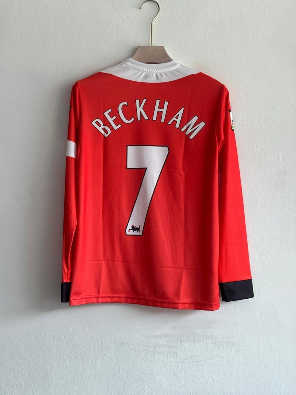 Thumbnail: Beckham Man United 04-06 home jersey kit 