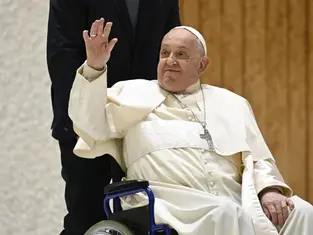 Pope Francis welcomes jubilee pilgrims: ‘Begin again with hope’