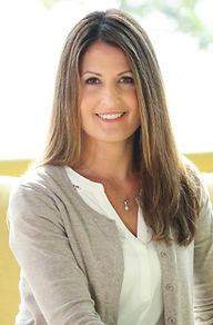 Real Estate Agent Elizabeth Hurd
