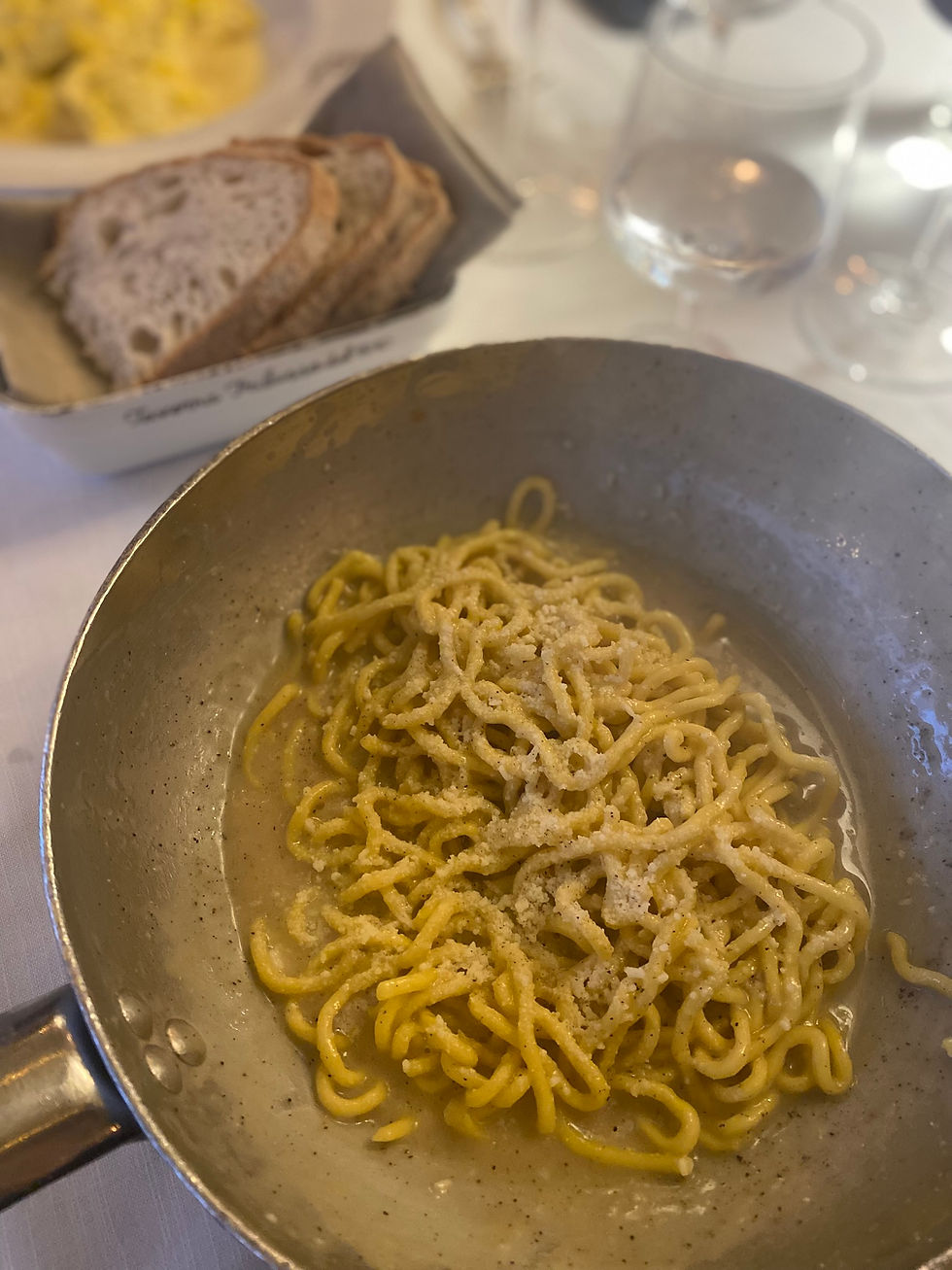 Tornarelli Cacio & Pepe na Taverna Trilussa