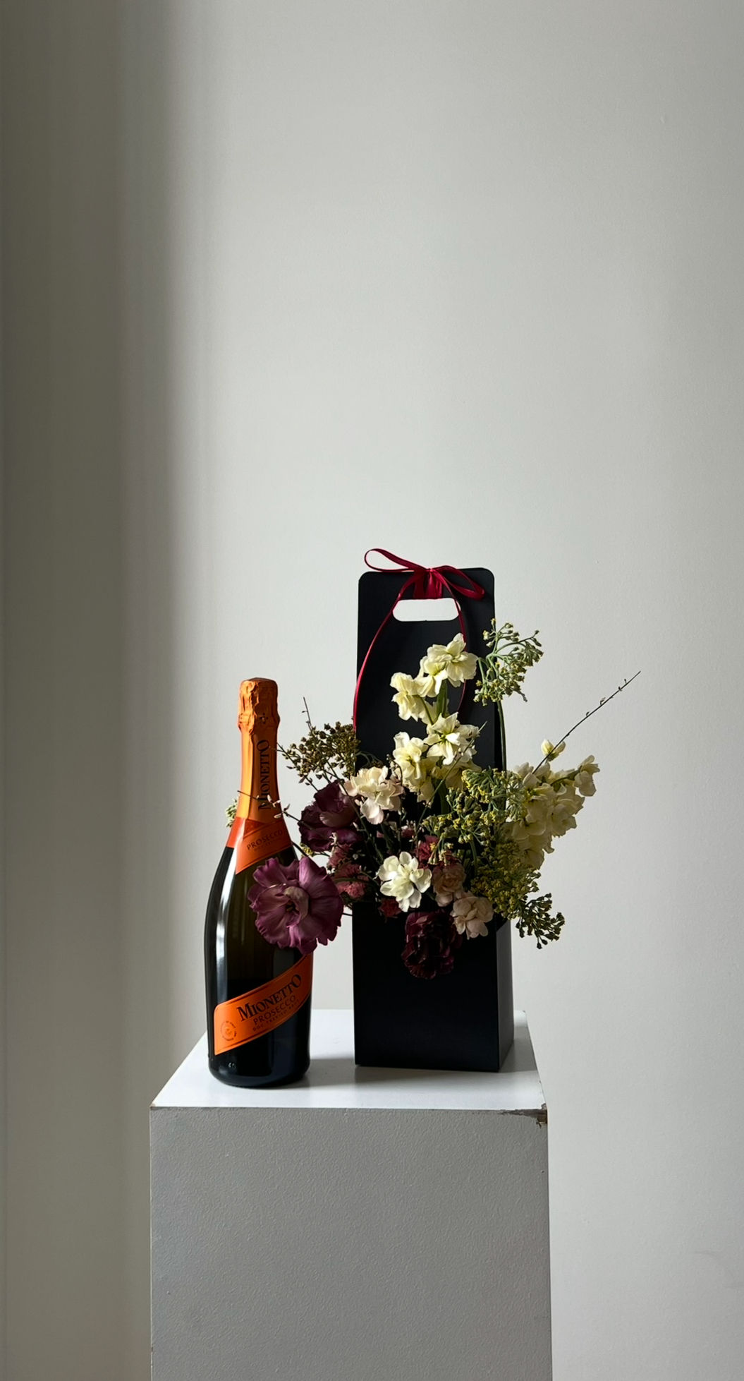 valentine’s day flower bag box