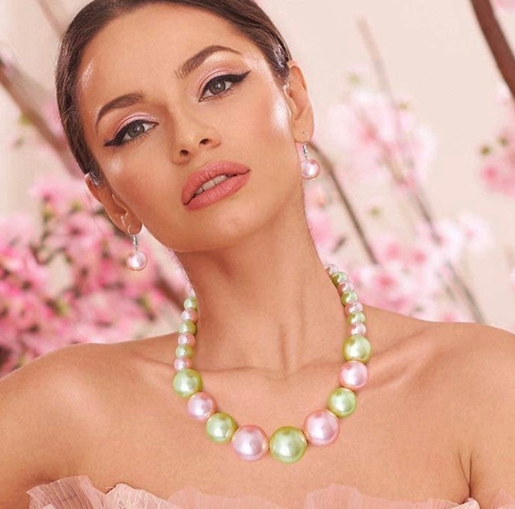 Ilustrious Pink and Green Pearls