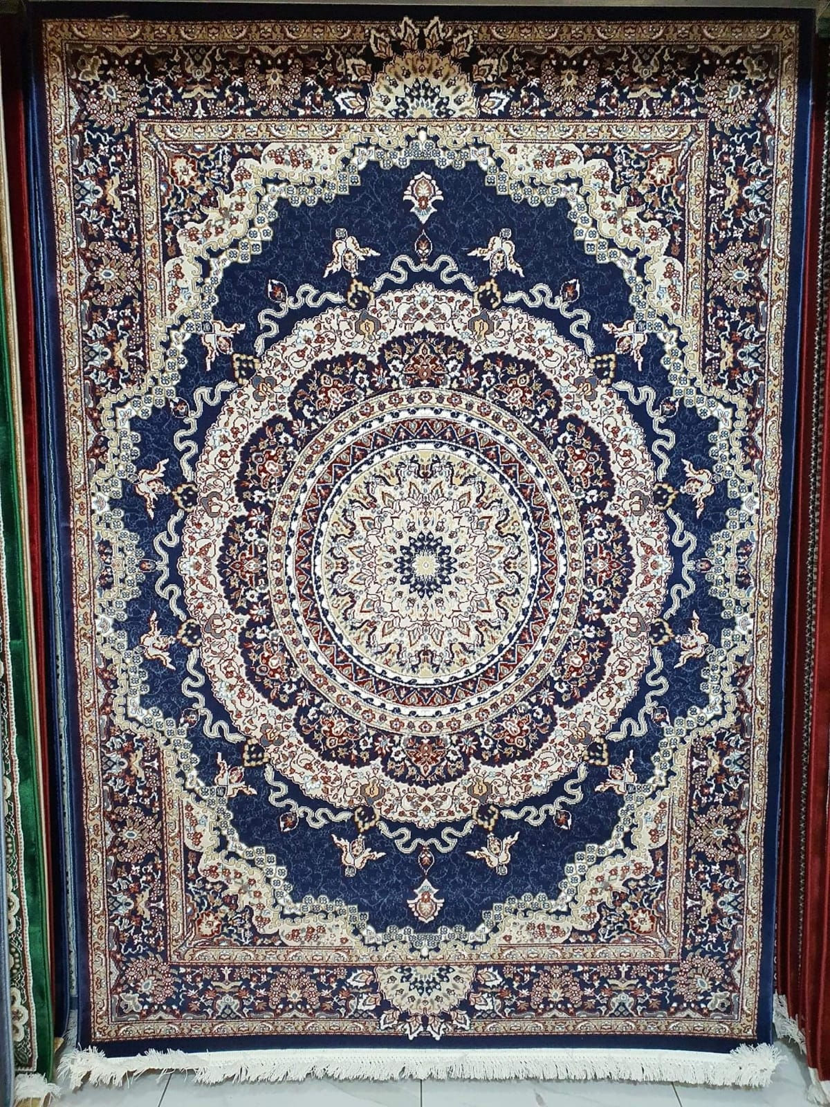 Isfahan 840 navy