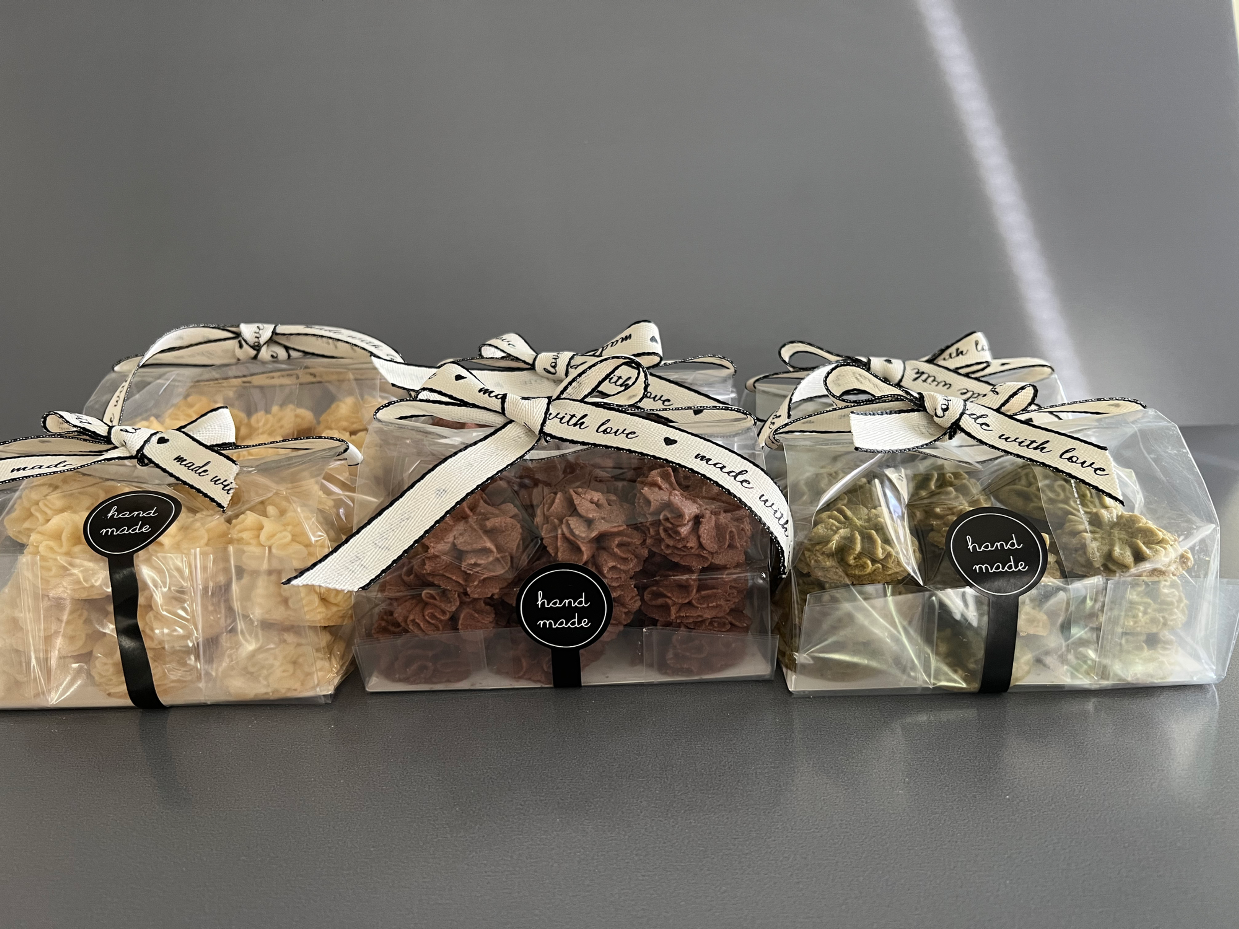 Butter & Chocolate Cookies 14-16 Delicious Cookies Per Package!