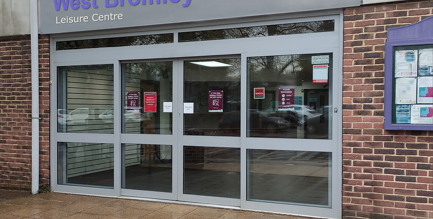 Sliding automatic shop front doors grey, Surrey.jpg