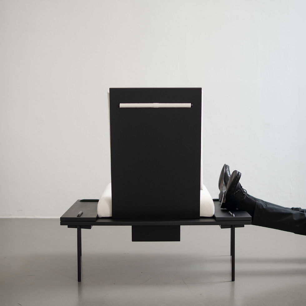Lounge Chair "Schneidersitz" von VON DENEN