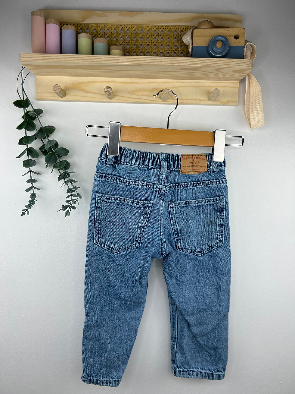 Thumbnail: Zara Jeans