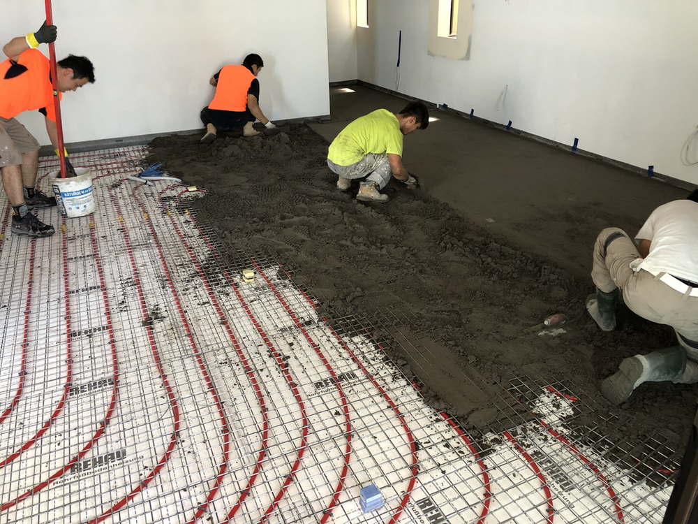 Choosing the correct screed installation technique