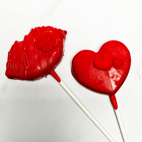 Lips & heart cake pops with drizzle, rose & heart mold