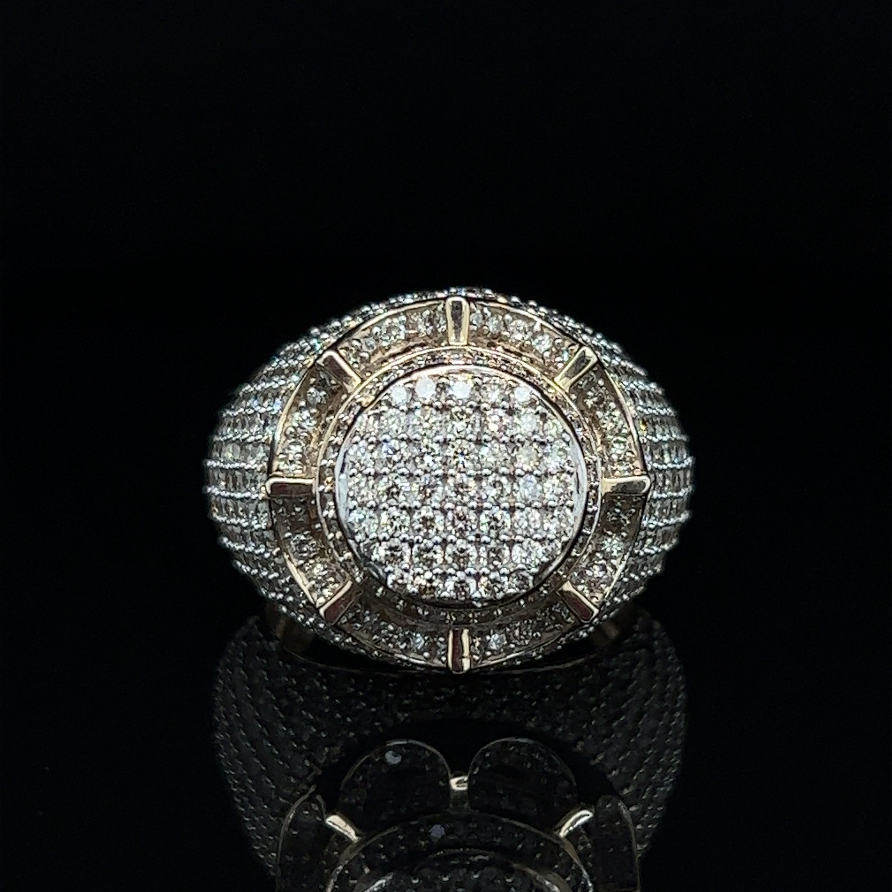 4.98CT/9KT Ring - Yellow Gold Cluster Ring